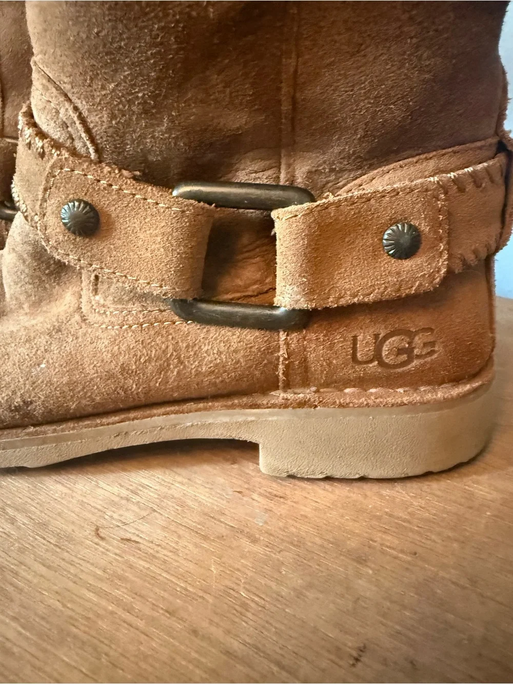 UGG cedric chestnut